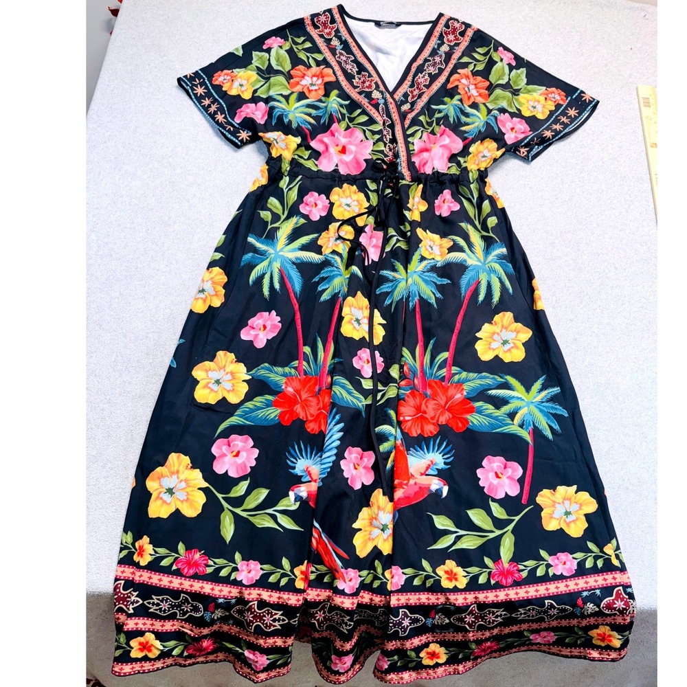 BloomChic Tropical Floral Maxi Dress Size 18/20 Hawaiian Palm Tree Flowy Boho